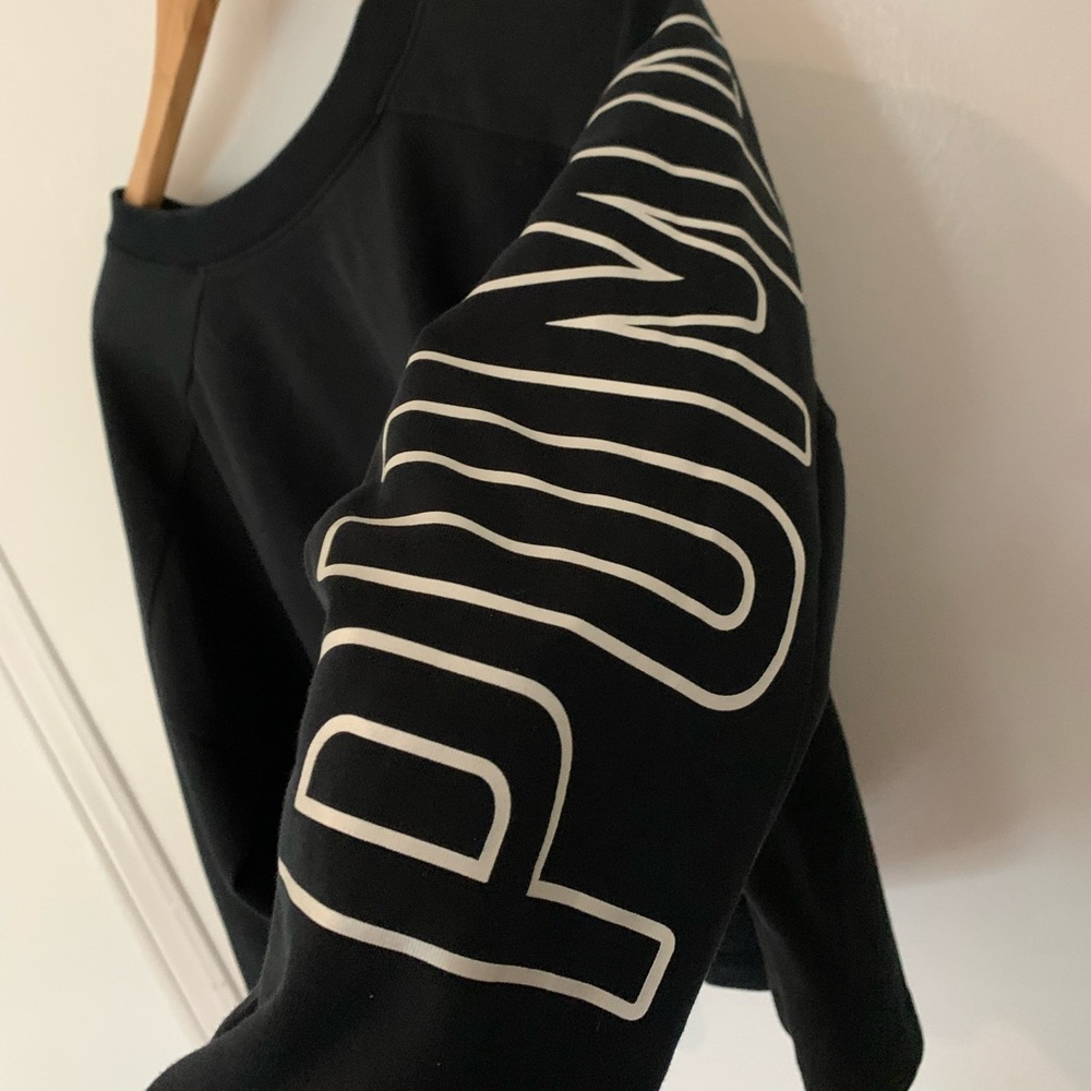 Cropped Puma sweatshirt🖤 - Picture 3 of 4